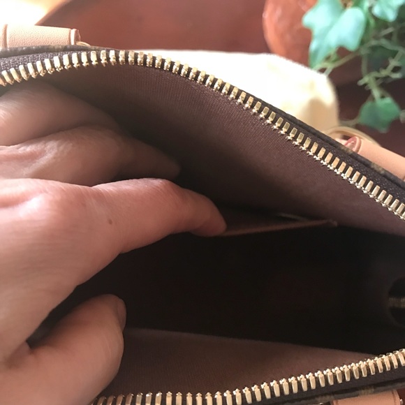 Alma BB MNG World Tour - Picture 3 of 5